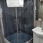 Korona Przy Termach Cieplickich 10proc Rabatu Do Term Cieplice Self Check In 24h Parking Daire 3*
